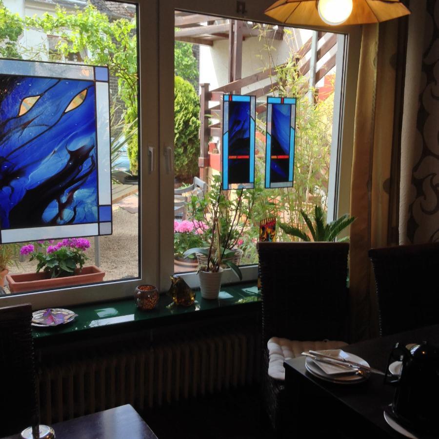 Gaestehaus Klaus Mendig Bagian luar foto