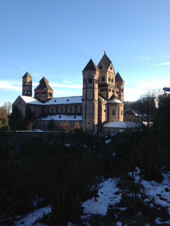 Gaestehaus Klaus Mendig Bagian luar foto