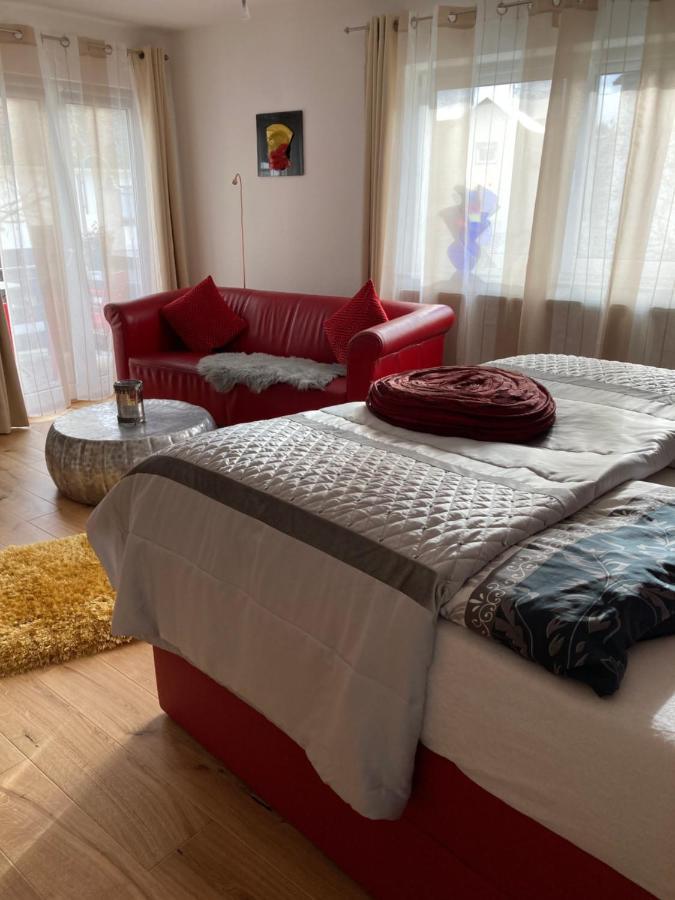 Gaestehaus Klaus Mendig Bagian luar foto